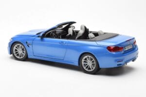 BMW M4 F83 Cabriolet Yas Marina Azul Paragon 1:18 80432339612 Metal - imagen 7 de 8