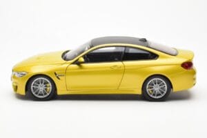 BMW M4 F82 Austin Amarillo Metallic Paragon 1:18 80432339606 Metal - imagen 4 de 8