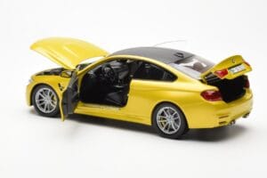 BMW M4 F82 Austin Amarillo Metallic Paragon 1:18 80432339606 Metal - imagen 5 de 8