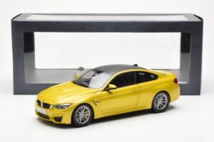BMW M4 F82 Austin Amarillo Metallic Paragon 1:18 80432339606 Metal - imagen 8 de 8
