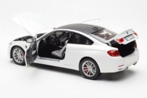 BMW M4 F82 Frozen Brilliant Blanco Paragon 1:18 PA-97101 Metal - imagen 5 de 8
