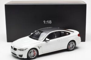BMW M4 F82 Frozen Brilliant Blanco Paragon 1:18 PA-97101 Metal - imagen 8 de 8