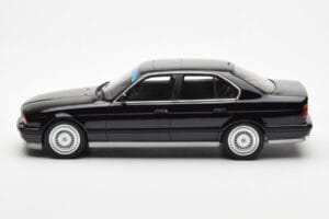 BMW M5 E34 Negro Otto 1:18 OT690 Resina - imagen 3 de 6