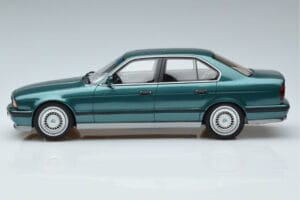 BMW M5 E34 Cecotto Edition Verde Otto 1:18 OT968 Resina - imagen 3 de 6