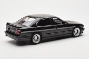 BMW M5 E34 Hartge H5 V12 Diamond Negro Metallic Otto 1:18 OT362 Resina - imagen 2 de 6