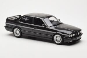 BMW M5 E34 Hartge H5 V12 Diamond Negro Metallic Otto 1:18 OT362 Resina - imagen 4 de 6