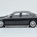 BMW M5 E34 Hartge Negro Otto 1:18 - image 3 of 6