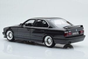 BMW M5 E34 Hartge Negro Otto 1:18 OT362B Resina - imagen 4 de 6