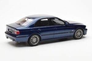 BMW M5 E39 Avus Blue Paint Issue Otto 1:18 OT070 Resina - imagen 2 de 6