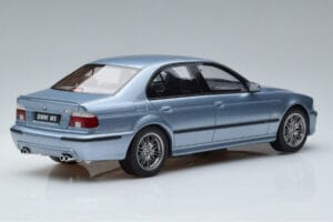 BMW M5 E39 Silverwater Azul Otto 1:18 OT554 Resina - imagen 2 de 6