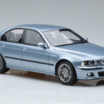 BMW M5 E39 Silverwater Azul Otto 1:18 - image 4 of 6