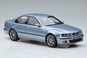 BMW M5 E39 Silverwater Azul Otto 1:18 OT554 Resina - imagen 4 de 6
