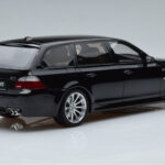 BMW M5 E61 Touring Negro Otto 1:18 - image 2 of 6