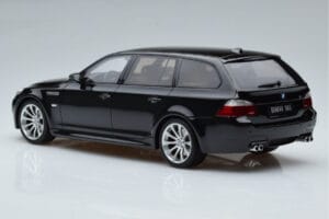 BMW M5 E61 Touring Negro Otto 1:18 OT1020 Resina - imagen 5 de 6