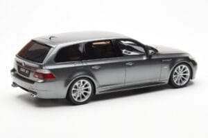 BMW M5 E61 Touring Gris Otto 1:18 OT189 Resina - imagen 2 de 6