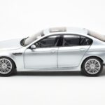 BMW M5 F10 Silverstone Plata Paragon 1:18 80432186353 - image 4 of 8