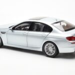 BMW M5 F10 Silverstone Plata Paragon 1:18 80432186353 - image 7 of 8