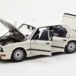 BMW M535i E28 Alpine Blanco AUTOart 1:18 - image 2 of 10