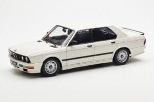 BMW M535i E28 Alpine Blanco AUTOart 1:18 75161