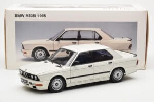 BMW M535i E28 Alpine Blanco AUTOart 1:18 75161 Metal - imagen 10 de 10