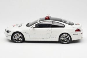 BMW M6 E63 MotoGP Safety Car 2006 Kyosho 1:18 08707GPB Metal - imagen 4 de 8
