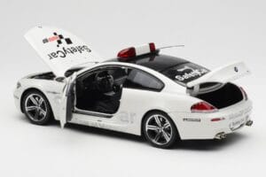 BMW M6 E63 MotoGP Safety Car 2006 Kyosho 1:18 08707GPB Metal - imagen 5 de 8