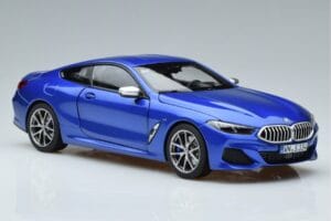 BMW M850i G15 Azul Metálico Norev 1:18 183286 Metal - imagen 5 de 7