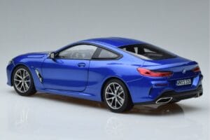 BMW M850i G15 Azul Metálico Norev 1:18 183286 Metal - imagen 6 de 7