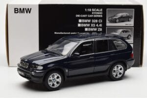 BMW X5 4.4i E53 Azul Oscuro Kyosho 1:18 08521DB Metal - imagen 8 de 8