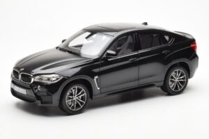 BMW X6 M F86 Sapphire Negro Metallic Norev 1:18 80432364887