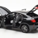 BMW X6 M F86 Sapphire Negro Metallic Norev 1:18 - image 5 of 8