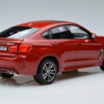 BMW X6M F86 Rojo Norev 1:18 183242 Metal - image 3 of 7