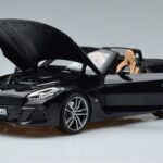 BMW Z4 G29 Negro Metálico Norev 1:18 183272 Metal - image 2 of 7