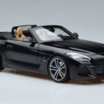 BMW Z4 G29 Negro Metálico Norev 1:18 183272 Metal - image 5 of 7