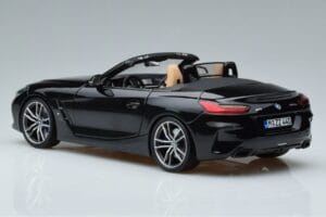 BMW Z4 G29 Negro Metálico Norev 1:18 183272 Metal - imagen 6 de 7