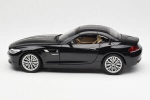 BMW Z4 E89 Spider Negro Metálico Kyosho 1:18 08771BK Metal - imagen 5 de 9