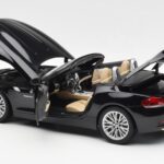 BMW Z4 E89 Spider Negro Metálico Kyosho 1:18 08771BK - image 6 of 9