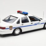 Chevrolet Caprice Cheyenne Policía UT Models 1:18 - image 2 of 6