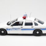 Chevrolet Caprice Sebring Policía UT Models 1:18 - image 3 of 6