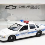 Chevrolet Caprice Sebring Policía UT Models 1:18 - image 6 of 6