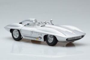 Chevrolet Corvette C1 Stingray Concept AUTOart 1:18 71000 Metal - imagen 6 de 8
