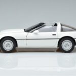 Chevrolet Corvette C4 Blanco AUTOart 1:18 71243 Metal - image 4 of 8