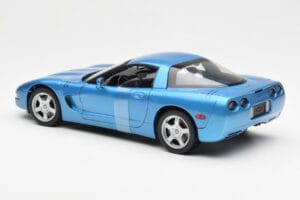 Chevrolet Corvette C5 Azul Metálico UT Models 1:18 21004 Metal - imagen 5 de 6