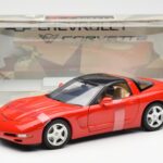 Chevrolet Corvette C5 Hardtop Rojo UT Models 1:18 - image 6 of 6