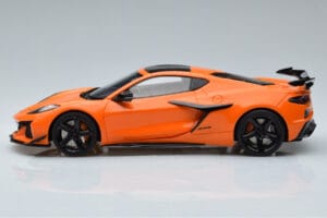 Chevrolet Corvette C8 Z06 Naranja GT Spirit 1:18 GT417 Resina - imagen 3 de 6