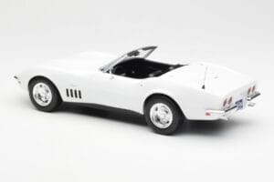 Chevrolet Corvette C3 Descapotable Can-Am Blanco Norev 1:18 189038 Metal - imagen 5 de 6