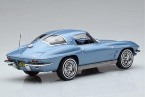 Chevrolet Corvette C2 Sting Ray Azul Norev 1:18 189050 Metal - imagen 2 de 6