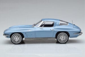Chevrolet Corvette C2 Sting Ray Azul Norev 1:18 189050 Metal - imagen 3 de 6