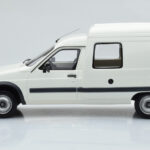 Citroen C15 E Blanco Otto 1:18 - image 3 of 6