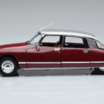 Citroen DS23 Pallas Rojo Norev 1:18 - image 4 of 7